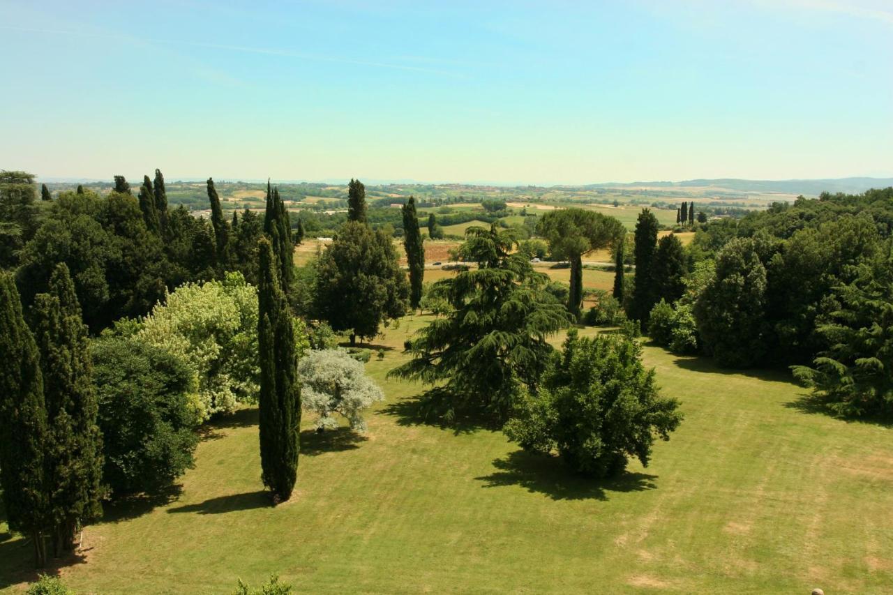 Castello Di Sovicille - Residenza D'Epoca Bed & Breakfast Eksteriør bilde