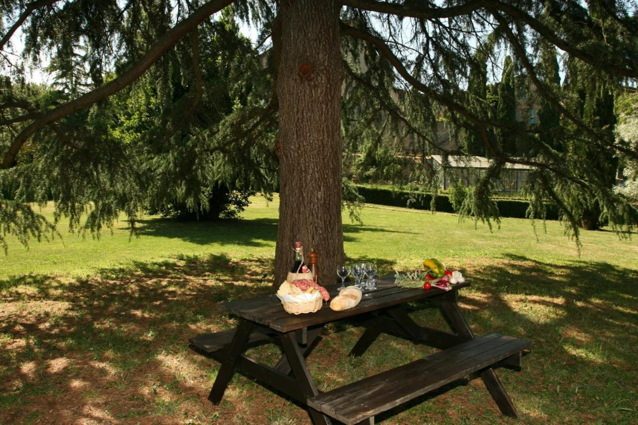 Castello Di Sovicille - Residenza D'Epoca Bed & Breakfast Eksteriør bilde
