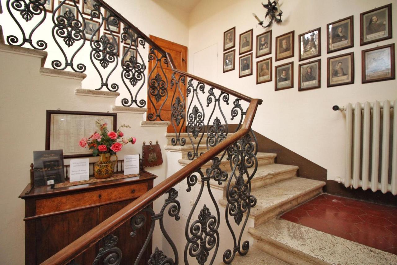 Castello Di Sovicille - Residenza D'Epoca Bed & Breakfast Eksteriør bilde