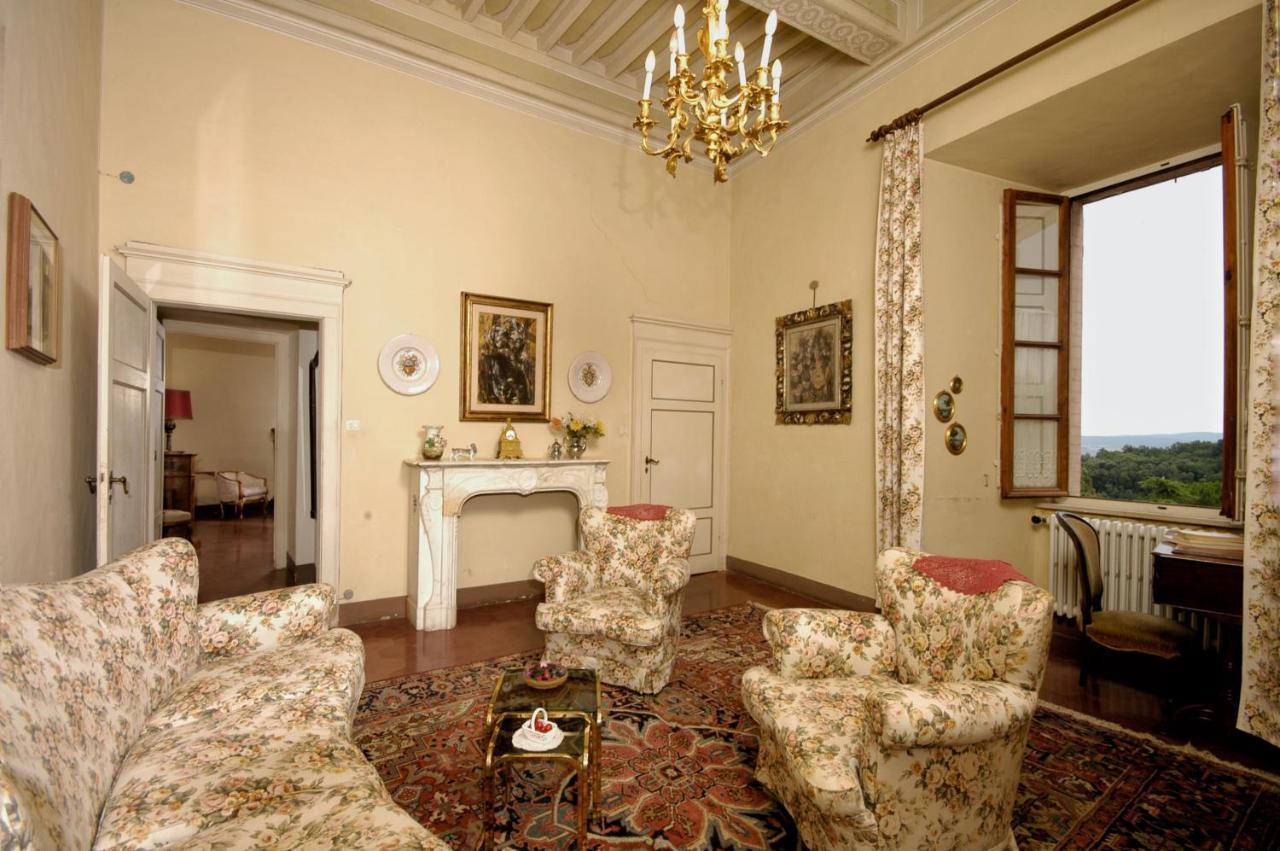 Castello Di Sovicille - Residenza D'Epoca Bed & Breakfast Eksteriør bilde