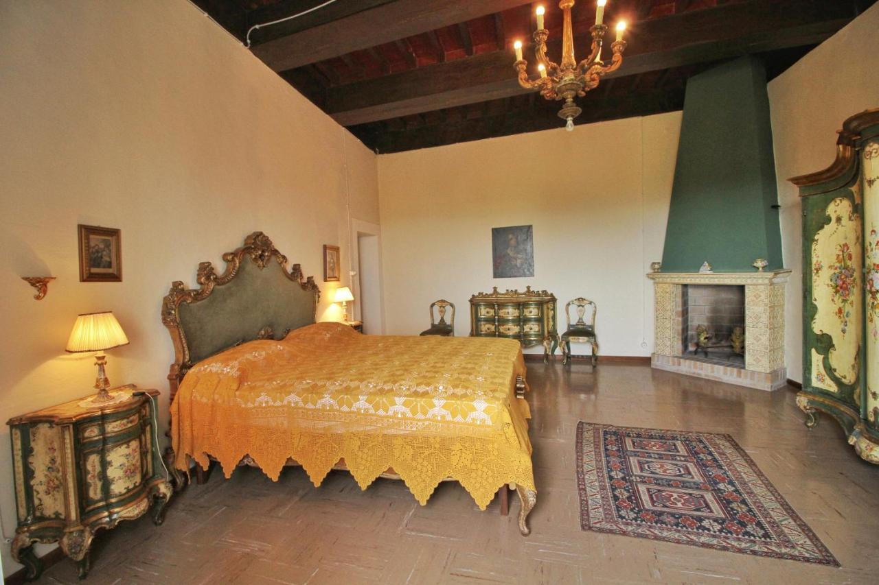 Castello Di Sovicille - Residenza D'Epoca Bed & Breakfast Eksteriør bilde